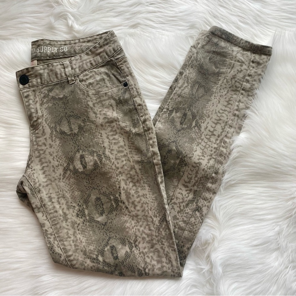 Mossimo Supply Co Gray Snakeskin Skinny Pants